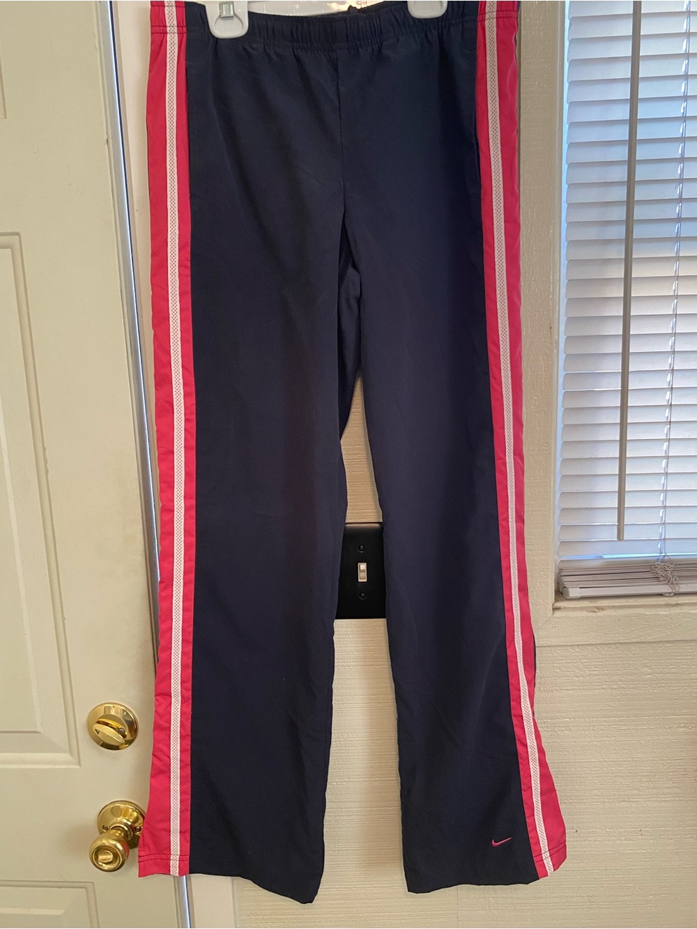 Nike Navy Track Pants with Pink Side Stripes size small new with tags